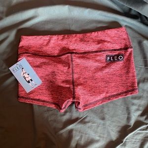 Large Rose fleos fit like medium super soft